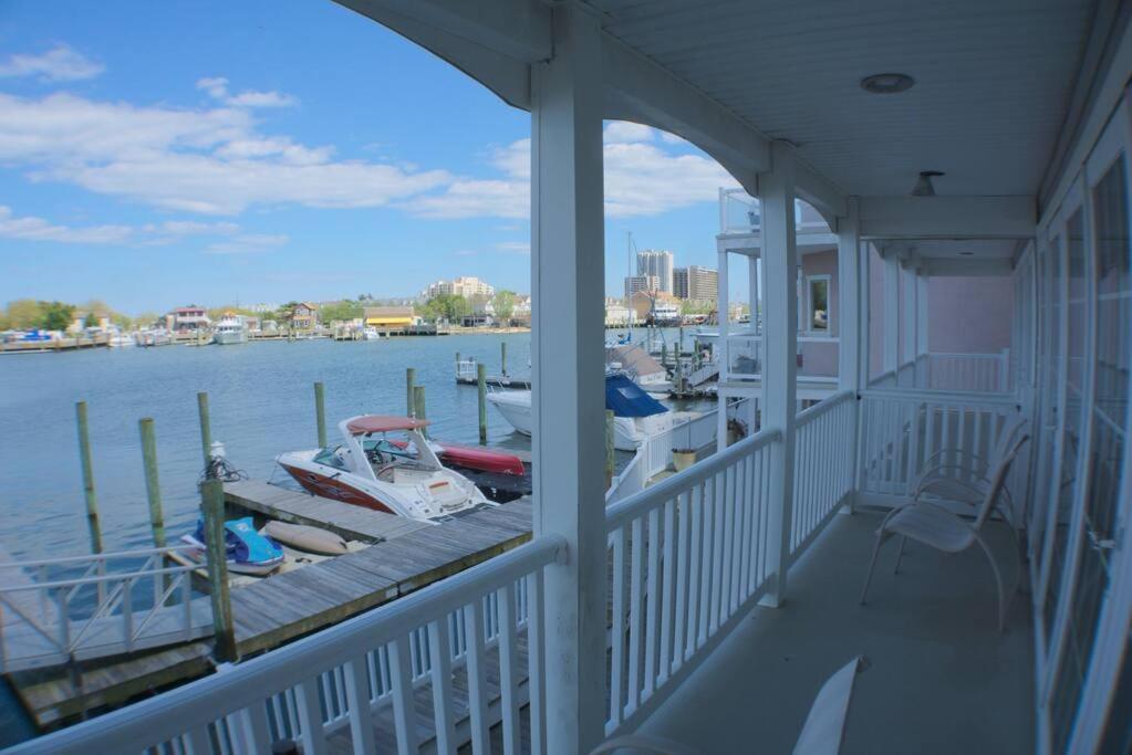 Awesome Water Front Home 4 Bedrooms & 4 Bathrooms! Sleeps 10 Atlantic City Esterno foto